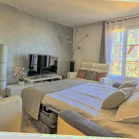 Appartement Paradis N° 8 *